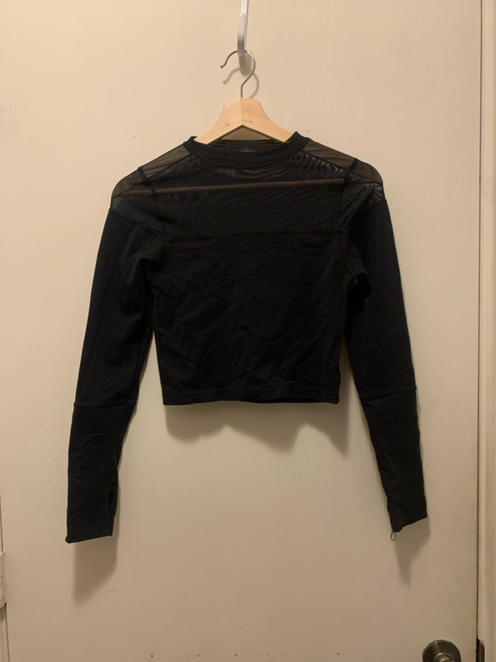 Glyder Black Sheer-Panel Long-Sleeve Crop Top